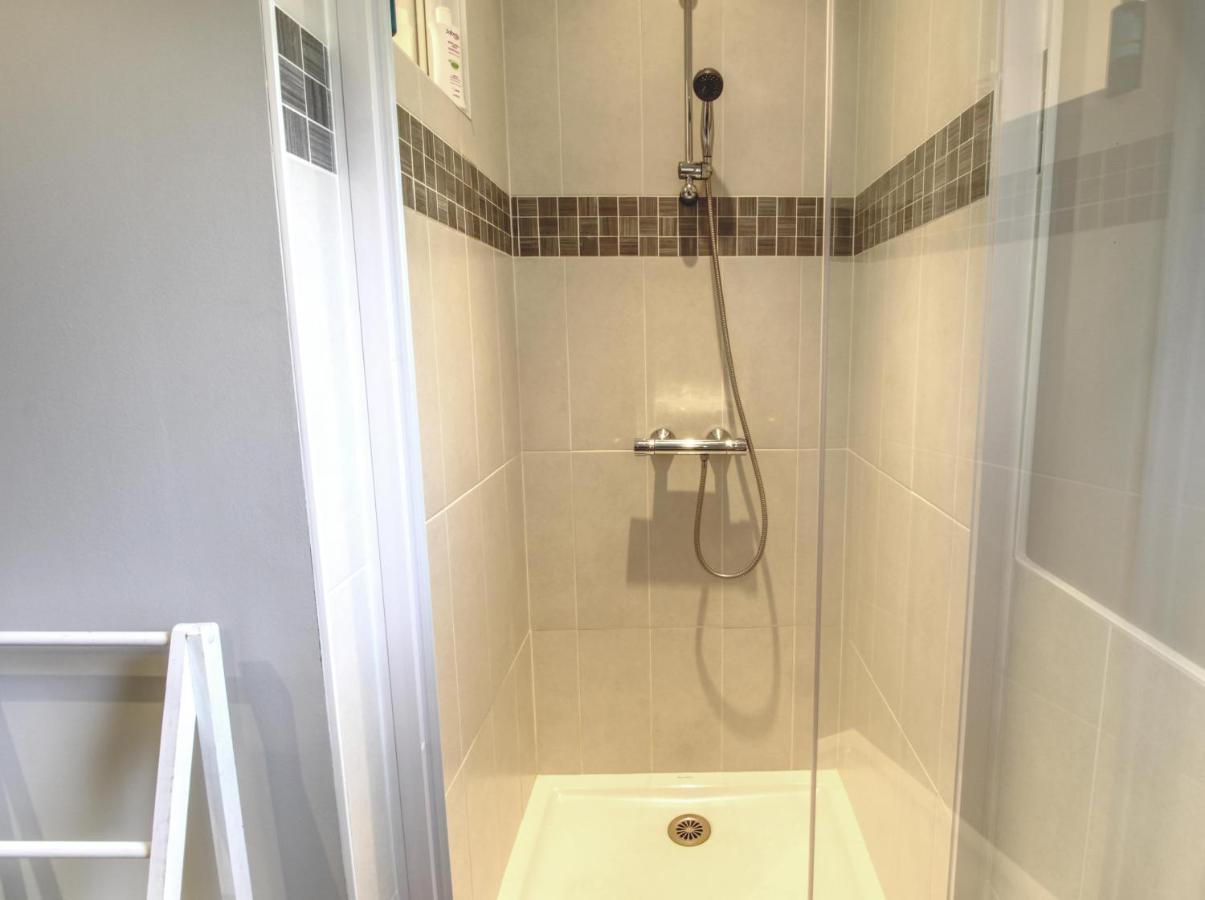 Appartement Maison Koant Ker - proche plage Trégana, cadre agréable et reposant, sympathique maison au calme avec petite vue mer à Locmaria-Plouzane Extérieur photo